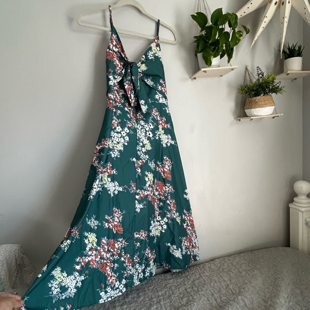 🩷FLORAL SATIN STRAP SUMMER MAXI DRESS CUTOUT SPLIT HEM TRENDING SIZE MEDIUM - Picture 8 of 8